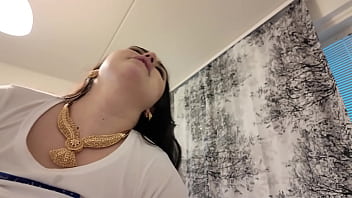 Üvey Ağabeyim Beni Su Içmeye Kandırıp Sertçe Becerdi
