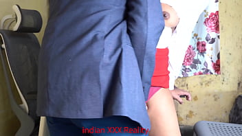 Gila! Bos India Ganas Ngentot Keras Pegawai Cantik Di Kantor