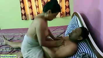 Gadis Kantoran India Seksi Ngeseks Dengan Bos Demi Naik Jabatan! Adegan Panas Hindi