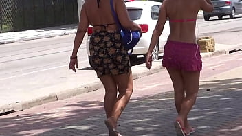 Pergurinha Safada Indo Pra Praia Com Esse Rabo Delicioso Balançando