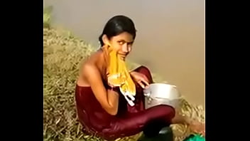 Bhabhi Desi Mandi Telanjang Di Kamar Mandi