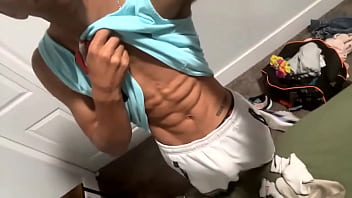 Ayo Ikut Aku Ke Gym, Kita Bakal Bikin Badan Panas Dan Berkeringat Bareng