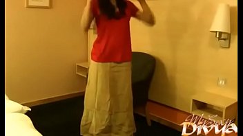 Gadis Remaja India Desi Mengoceh Kotor Dan Mesum Di Rumah