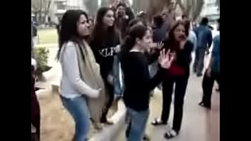 Gadis-gadis Kampus India Yang Menggoda Dan Penuh Gairah