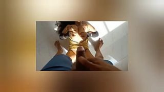 गर्म सेक्सी घरेलू बीवी की गांड मारने वाली कहानी हिंदी में