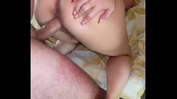 Video Lengkap: Ibu Tiri Membuat Anak Tirinya Bahagia, Dihisap, Ditiduri Dan Dikeluarinin Air Mani Di Payudaranya