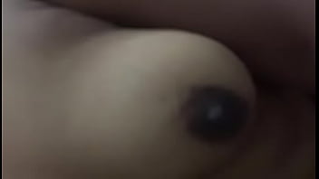 Puting Susu Gelap Yang Menggoda