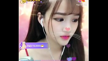 Gadis Asia Manis Bercumbu Seru Di Uplive
