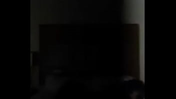 Gadis Oriental Bergairah Telanjang Bulat Di Ranjang