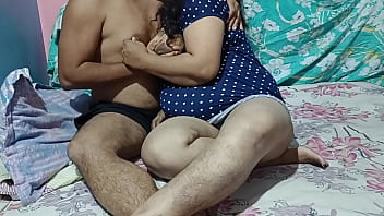 Goyangan Mesra Bhabi India Di Ranjang, Bikin Greng!