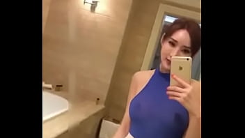 Koleksi Panas Alice Zhou, Model China Yang Menggoda Dan Mempesona.