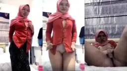 Abg Berjilbab Pink Mengocok Memek – Urmomnerdy Onlyfans