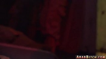 Gadis Arab Dan Pelacur Perut Seksi Dari Rumah Bordil Afganistan!