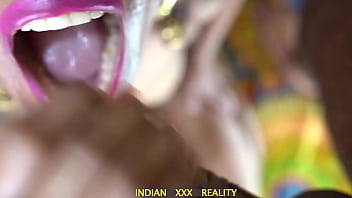 Adik Tiriku Yang Seksi Dari India, Aku Hard Fuck Dia Dengan Ganas