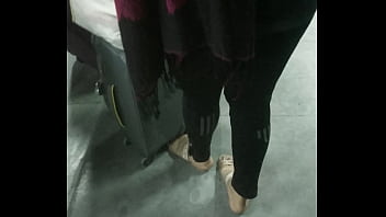 Pantat Sempit Desi Yang Menggoda Bagian 2