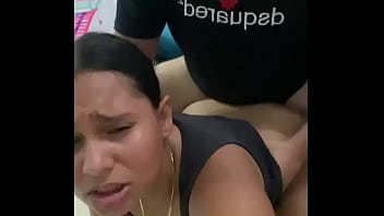 Tetangga Genit Ibuku Pamer Celana Dalam Seksi Untuk Menggoda Nafsuku