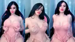 Gaun Dalam Alondra Tembus Pandang Yang Menggoda, Membuat Payudara Besarmu Bergoyang Dan Menggairahkan