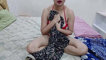 Kakak Tiriku Sendirian Di Kamar, Aku Ikut Masuk Dan Mengelus Vagina Sembari Menggoda Di Malam Hari