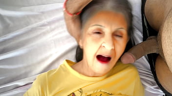 Nenek Punjabi Menggila, Ranjang Bergoyang Penuh Nafsu