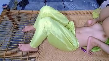 Kakak Tiriku Yang Seksi Tak Mau Biarkan Aku Mengerjakan Pr Dan Memuaskanku Hingga Puncak Kenikmatan