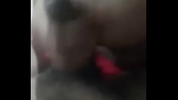 Istri Desi Menggenggam Dengan Penuh Gairah