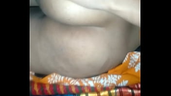 Sandhya Bhabi, Si Desi Indian Dengan Pantat Seksi Yang Bikin Panas