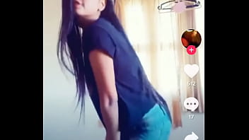 Goyangan Seksi Cewek Desi Bikin Goyang