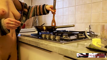 Membakar Nafsu Di Dapur: Thelma Telanjang Menggoda Episode 1