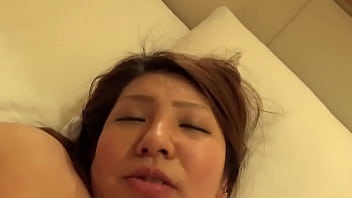 Gadis Asia Yang Menggoda Dan Tak Terlupakan