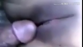 Gadis India Yang Menggoda Dengan Lekuk Tubuhnya Yang Mempesona