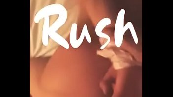 Cewek Tiongkok Seksi Lagi Ngentot Di Memeknya