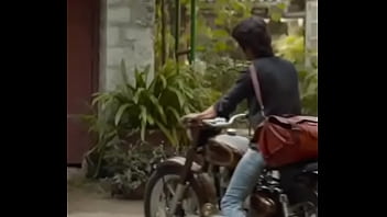 Ciuman Liar Desi Yang Menggoda