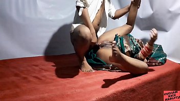 Ibu Tiri India Dan Anak Tirinya Bercinta Di Malam Ulang Tahun Pernikahan Mereka Bagian 1