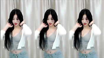 Vũ điệu Số Chín Nóng Bỏng Của Quý Cô Trung Hoa