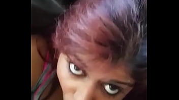 Gadis Desi Mengisap Kontol Di Dalam Mobil