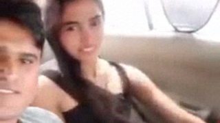 Cewek Kampus Delhi Sajeetha Digoyang Ganas Di Dalam Mobil