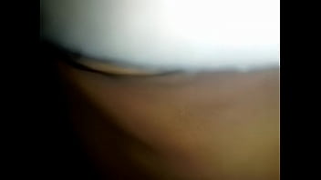 Malam Pertama Yang Sesungguhnya, Terlalu Ketat, Dengan Suara Hindi Yang Menggoda