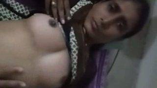 Istri India Telanjang Digelitik Jari-jari Nakal