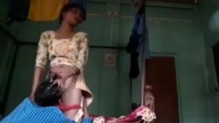 Kakak Lelaki Mesum Nikmati Seks Cepat Dengan Adik Remaja