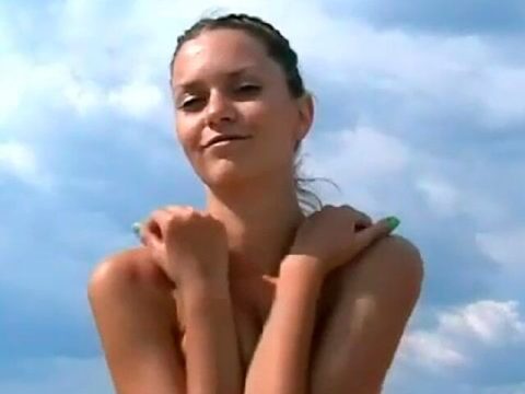 Ninel Di Spring Break: Dasar Jalang Pengen Dientot