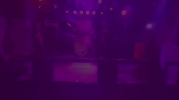 Klub Malam Arabia: Gelap, Panas, Dan Penuh Nafsu