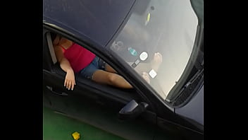Gadis Arab Seksi Menggoda Di Tempat Umum