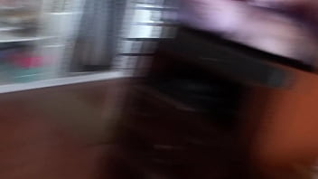 Istri Latinku, Ibu Matang Yang Cantik Gemar Masturbasi Sambil Nonton Film Porno, Orgasme Intensnya Meronta Minta Dikentut