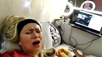 Panduan Lengkap Menggoda Payudara Besar Ibuku