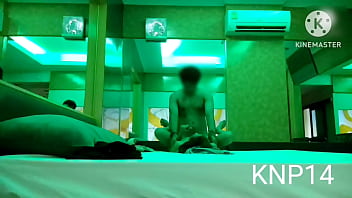 Ibu Thailand Mungil Dapat Jilatan Terbang Dan Isian Krim