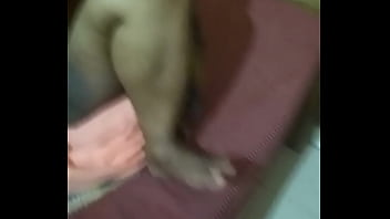 Bibi Desi Memamerkan Kemolekan Ranumnya Yang Basah