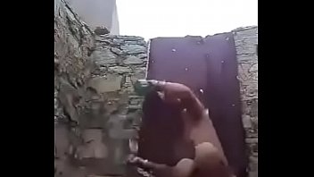 Desi Bhabhi Mandi Telanjang Menggoda