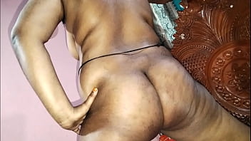 Gadis Manis Menggoyang Kontol Kakak Tirinya, Cuma Pake Kondom.