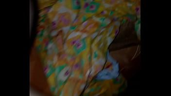Desi Bhabhi Yang Menggoda Dengan Tubuh Seksi Dan Hasrat Yang Membara
