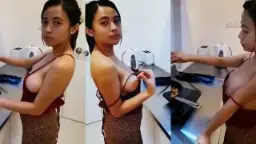 Pembantu Dapur Yang Selalu Siap Dijejalkan Kapan Saja